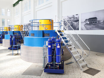 JPG: Aktuelle Maschinen im Wasserkraftwerk Öpfingen