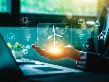 Renewable,Energy,Innovation,,Harnessing,Wind,And,Solar,Power,Technologies,For