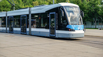 Linie 1 Donauhalle neue Tram
