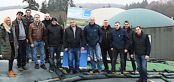 Pressebild: Gruppenfoto neue Biogasanlagenbetreiber Direktvermarktung SWU